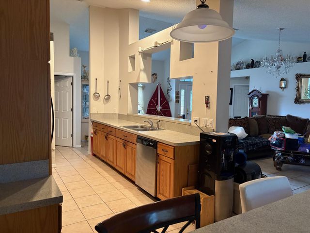514 NW Ferris Drive, Port St Lucie, FL 34983