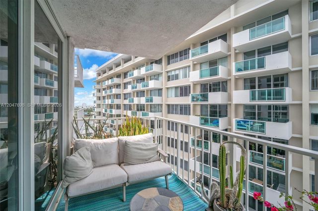 1228 W Ave 1213 1213, Miami Beach, FL 33139