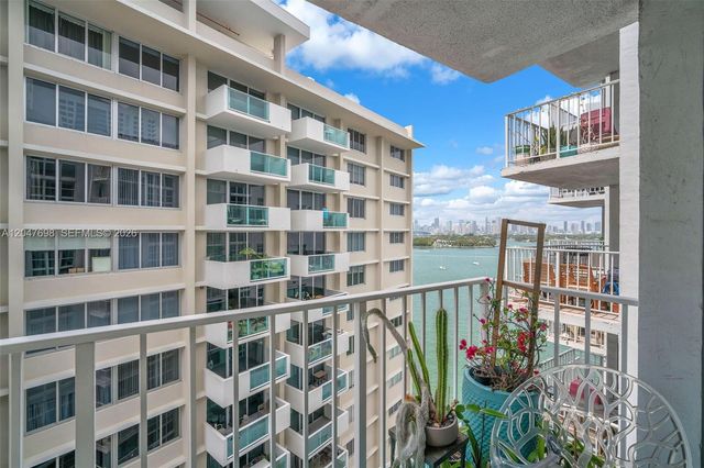 1228 W Ave 1213 1213, Miami Beach, FL 33139