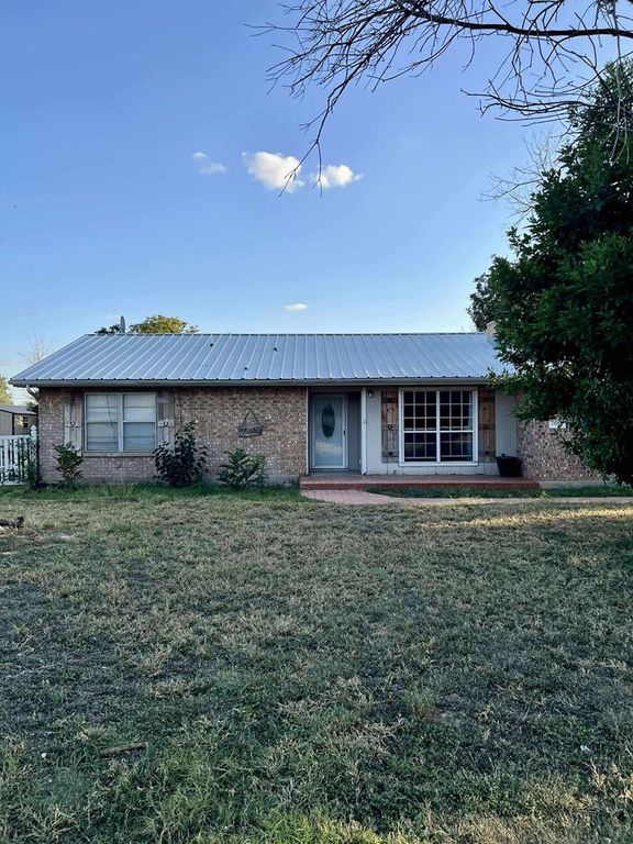 Image 1 of property listing at 7685 Chaparral Run Rd, San Angelo, TX 76903