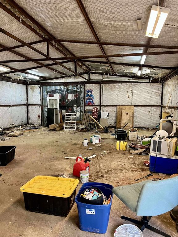 Image 9 of property listing at 7685 Chaparral Run Rd, San Angelo, TX 76903