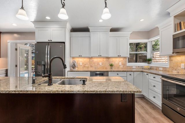 2352 PALM TERRACE, Sarasota, FL 34231