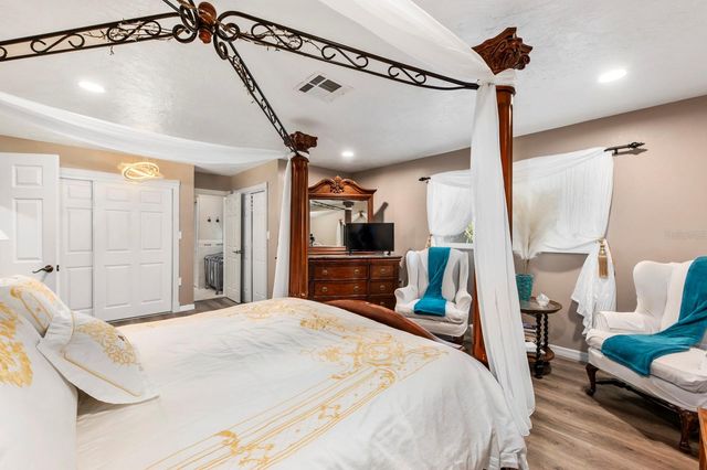 2352 PALM TERRACE, Sarasota, FL 34231