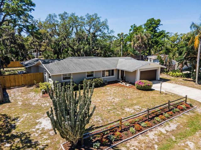 2352 PALM TERRACE, Sarasota, FL 34231