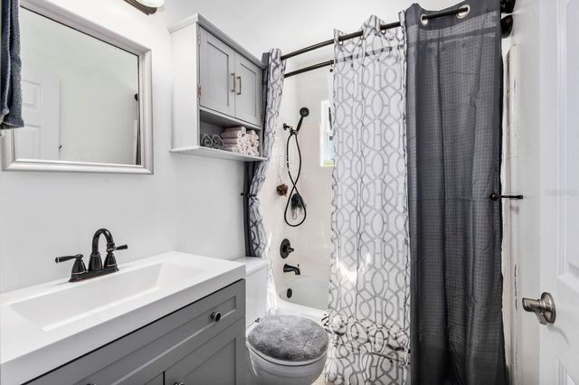 2352 PALM TERRACE, Sarasota, FL 34231
