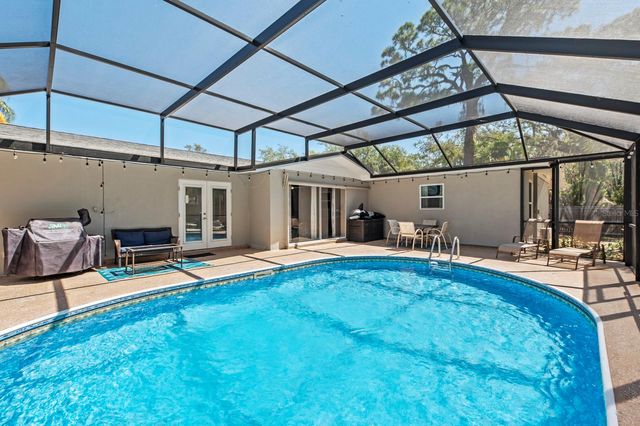 2352 PALM TERRACE, Sarasota, FL 34231