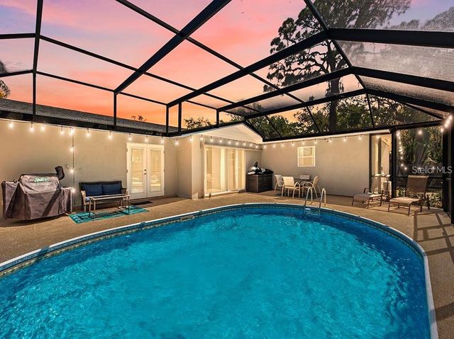 2352 PALM TERRACE, Sarasota, FL 34231