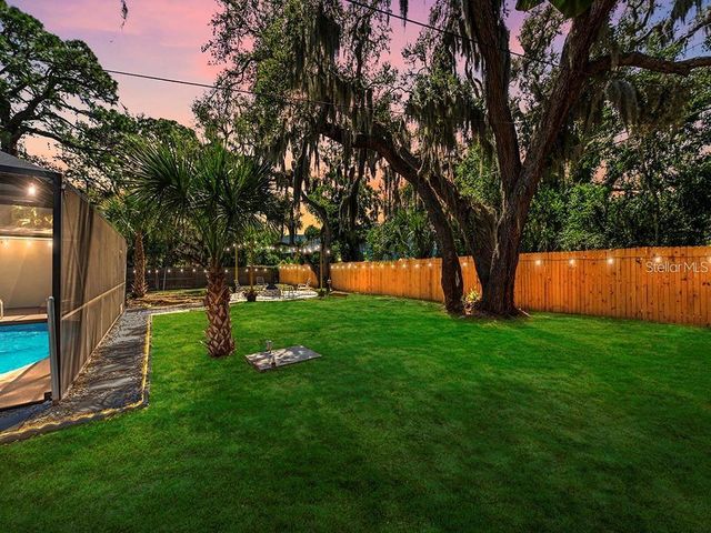 2352 PALM TERRACE, Sarasota, FL 34231