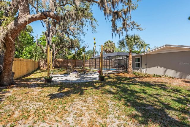 2352 PALM TERRACE, Sarasota, FL 34231