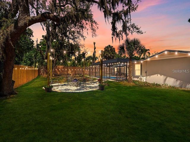 2352 PALM TERRACE, Sarasota, FL 34231