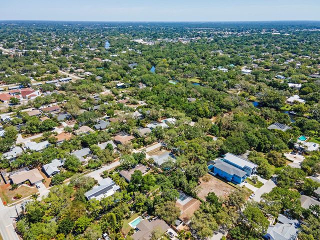 2352 PALM TERRACE, Sarasota, FL 34231