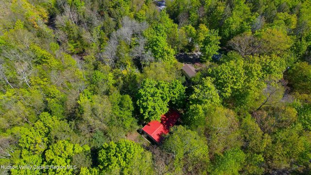 51 Enchanted Valley Road, East Durham, NY 12423