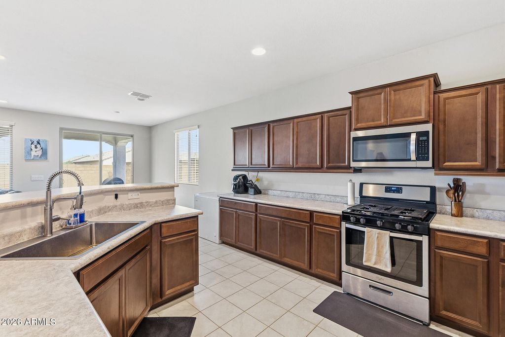 25958 W Deer Valley Road, Buckeye, AZ 85396 — photo 3