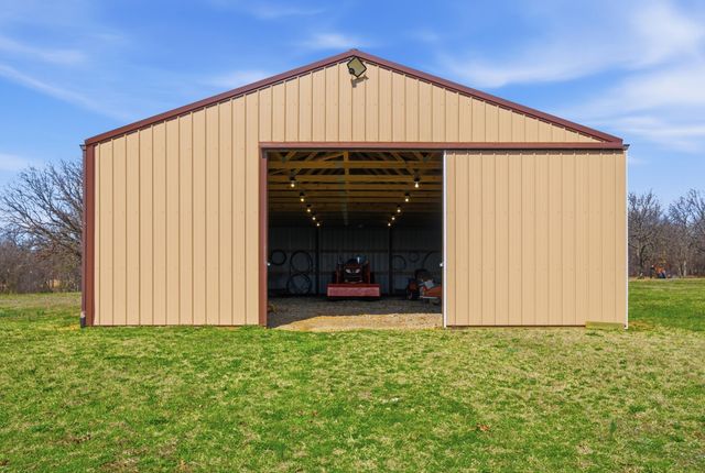 28254 S 4310 Road, Vinita, OK 74301