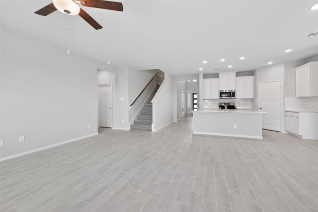 1053 Sunflower Terrace Drive, Magnolia, TX 77355