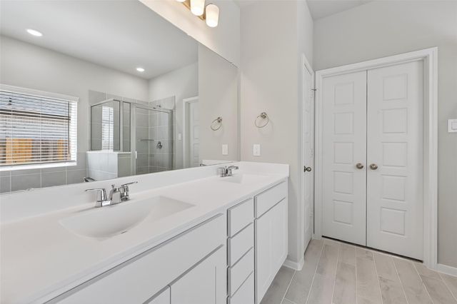 1053 Sunflower Terrace Drive, Magnolia, TX 77355