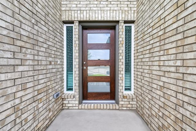 1053 Sunflower Terrace Drive, Magnolia, TX 77355