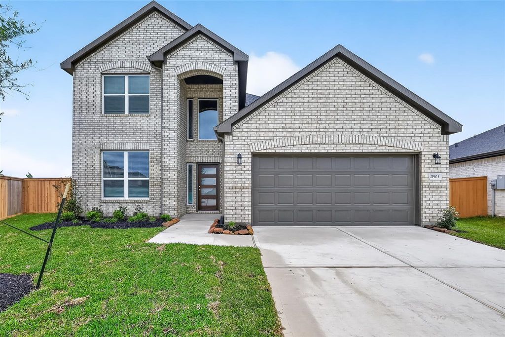 1053 Sunflower Terrace Drive, Magnolia, TX 77355