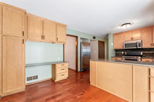 2916 6th Avenue NW, Rochester, MN 55901