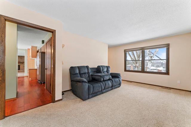 2916 6th Avenue NW, Rochester, MN 55901