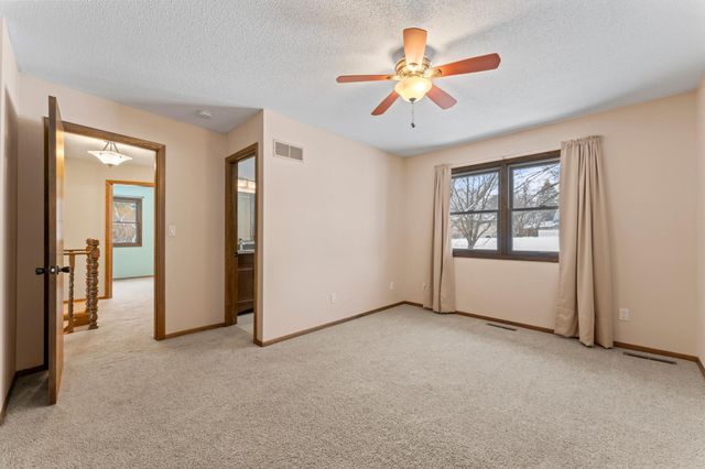 2916 6th Avenue NW, Rochester, MN 55901