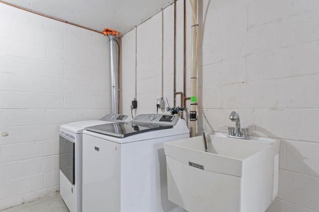 2916 6th Avenue NW, Rochester, MN 55901