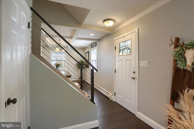 712 S BROAD ST, Mechanicsburg, PA 17055