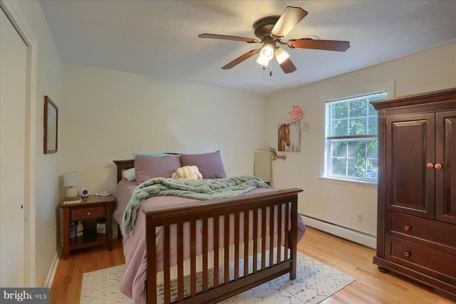 712 S BROAD ST, Mechanicsburg, PA 17055