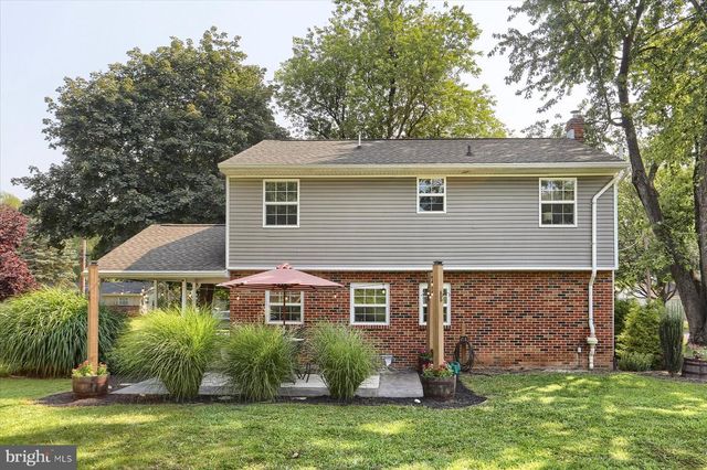 712 S BROAD ST, Mechanicsburg, PA 17055