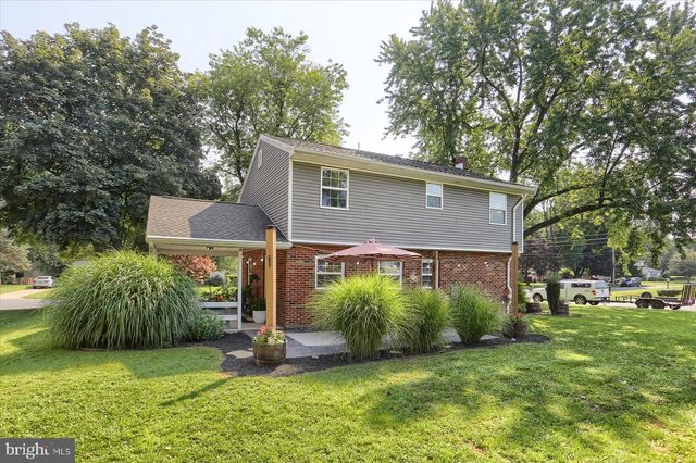 712 S BROAD ST, Mechanicsburg, PA 17055