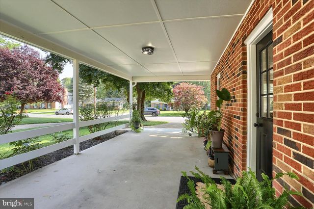 712 S BROAD ST, Mechanicsburg, PA 17055