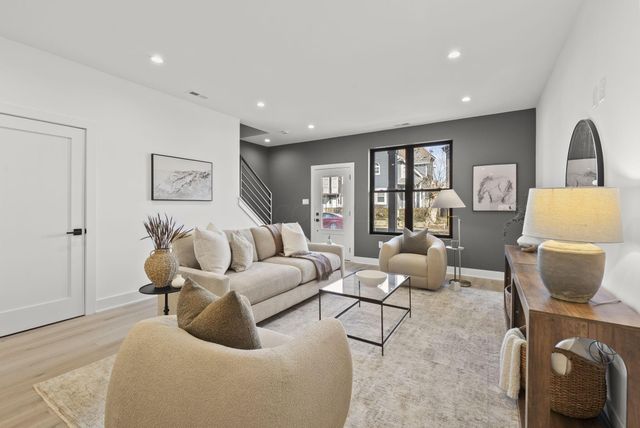 1097 Franklin Avenue, Columbus, OH 43205