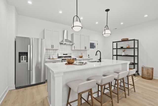 1097 Franklin Avenue, Columbus, OH 43205