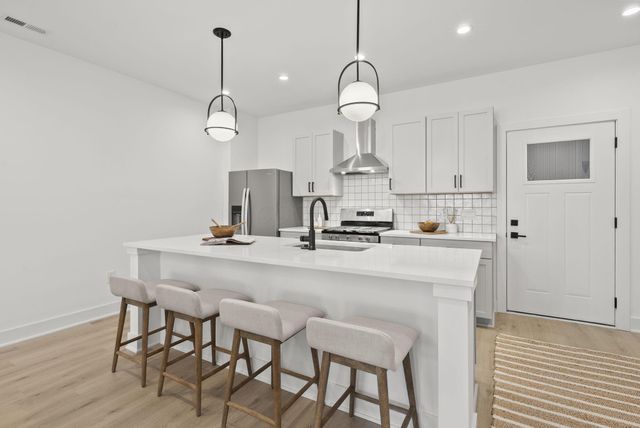 1097 Franklin Avenue, Columbus, OH 43205