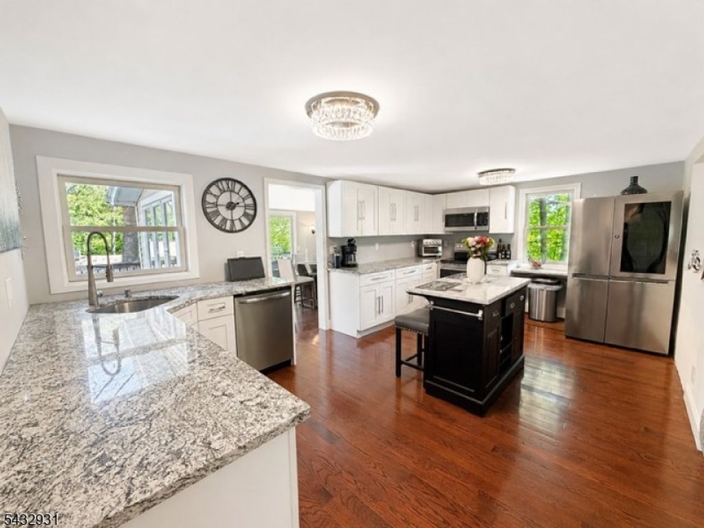 10 S Parkway, Jefferson Twp., NJ 07885 — photo 5