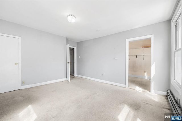 8 Manhattan Avenue, Jersey City, NJ 07307