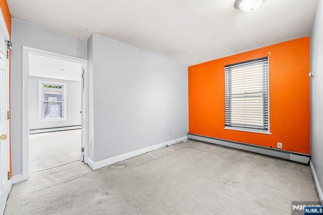 8 Manhattan Avenue, Jersey City, NJ 07307