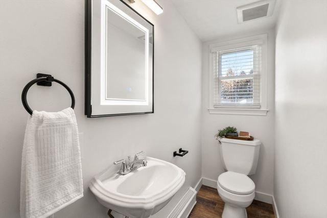 266 Hunnewell Street 266, Needham, MA 02494