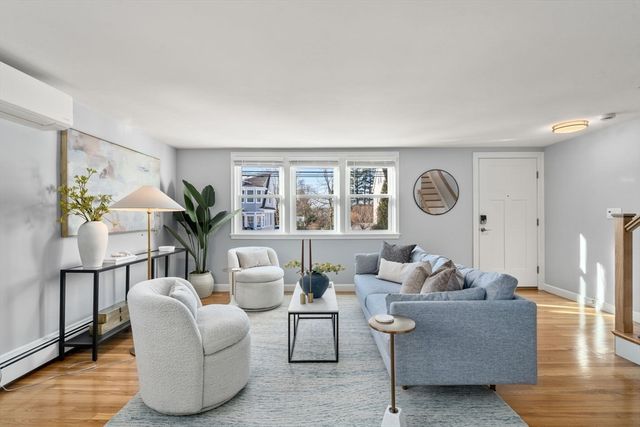 266 Hunnewell Street 266, Needham, MA 02494