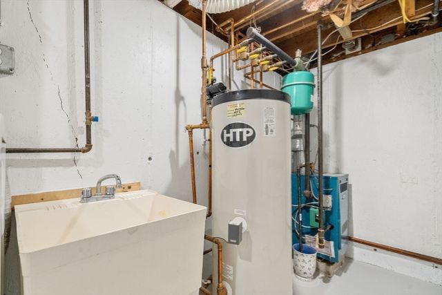 266 Hunnewell Street 266, Needham, MA 02494