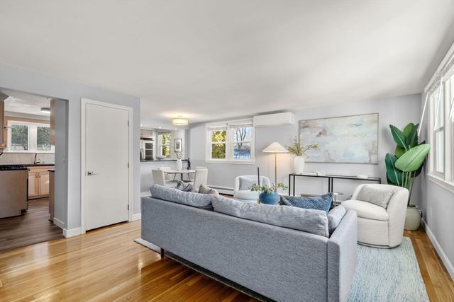 266 Hunnewell Street 266, Needham, MA 02494