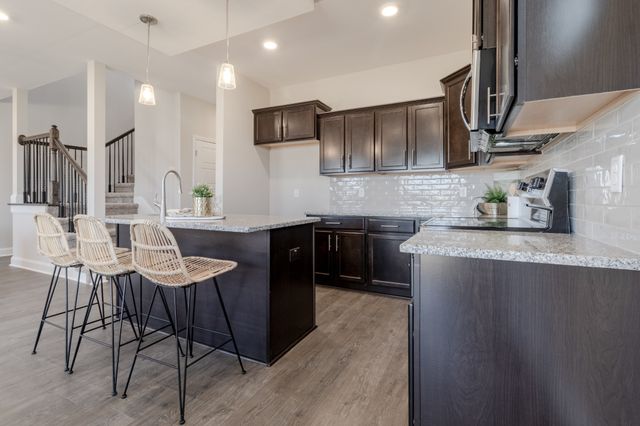 2665 Brewster Dr, Clarksville, TN 37042