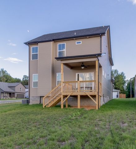 2665 Brewster Dr, Clarksville, TN 37042