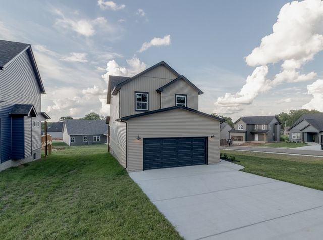 2665 Brewster Dr, Clarksville, TN 37042