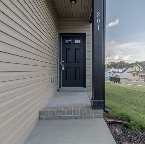 2665 Brewster Dr, Clarksville, TN 37042