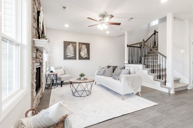 2665 Brewster Dr, Clarksville, TN 37042