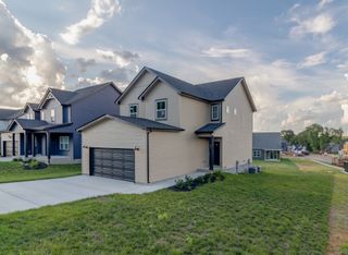 2665 Brewster Dr, Clarksville, TN 37042