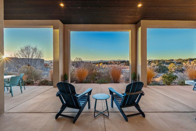 7 Abierto Way, Santa Fe, NM 87506