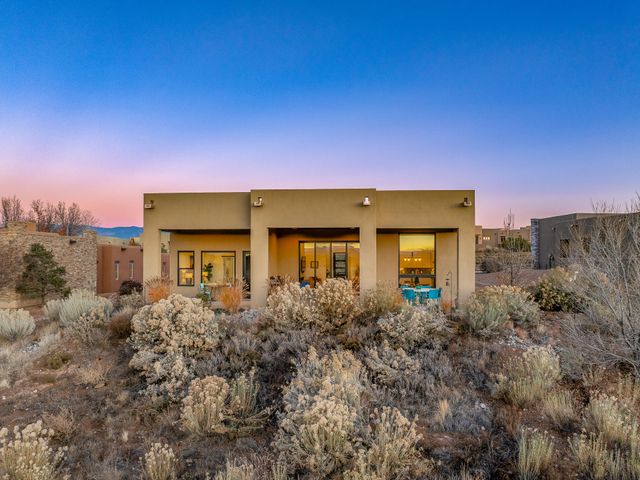 7 Abierto Way, Santa Fe, NM 87506