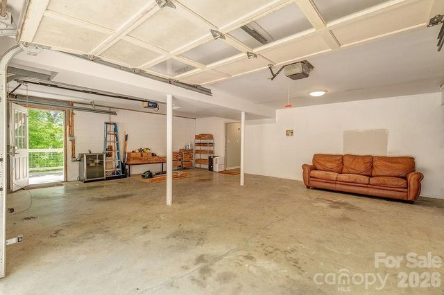 146 Churchill Downs Drive, Fairview, NC 28730